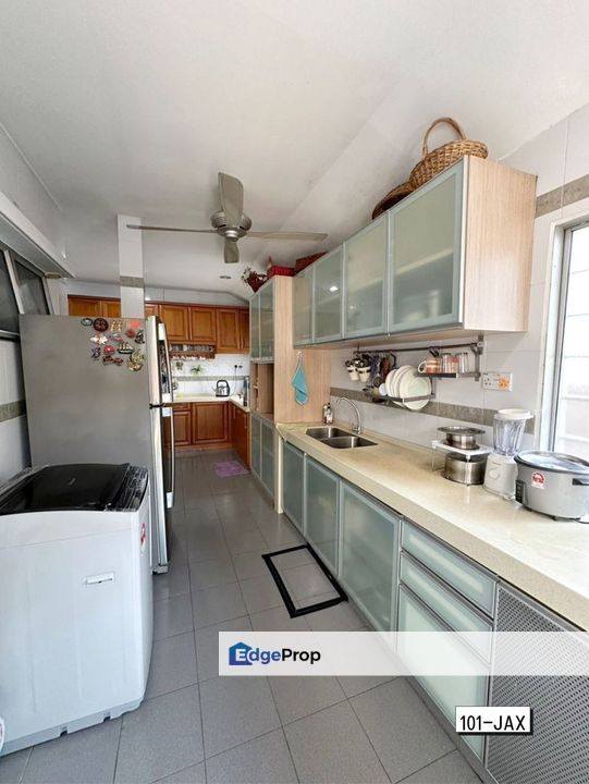 Kemuning Greenhills Kota Kemuning 2-Storey Semi-D 32x70 Extended Good Condition, Selangor, Shah Alam