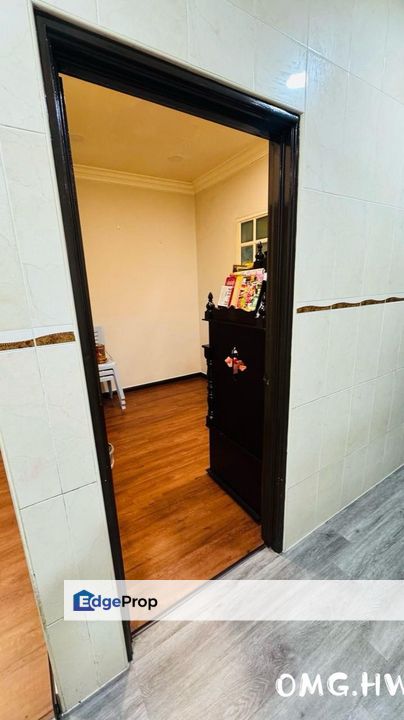 Bukit Tinggi 2 Klang @ 2-Storey Renovated Extended Good Condition Super Value , Selangor, Klang