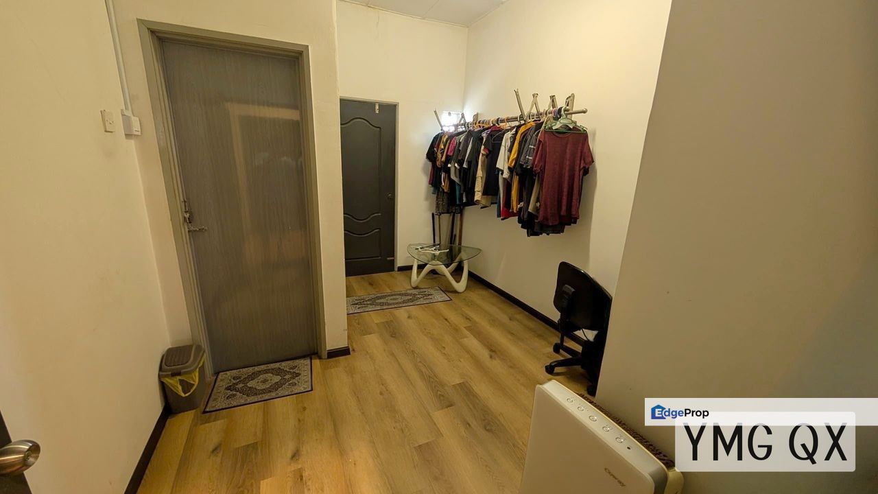 Taman Sri Andalas 2-Storey Renovated Extended Good Condition Super Value , Selangor, Klang