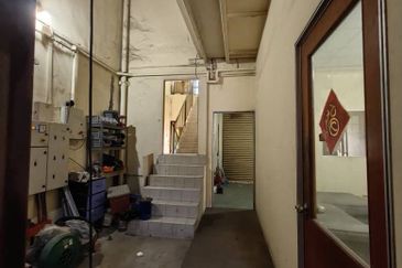 Jalan Bukit Kemuning