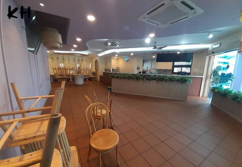 Bayu Tinggi Commercial Centre -Taipan