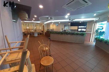 Bayu Tinggi Commercial Centre -Taipan