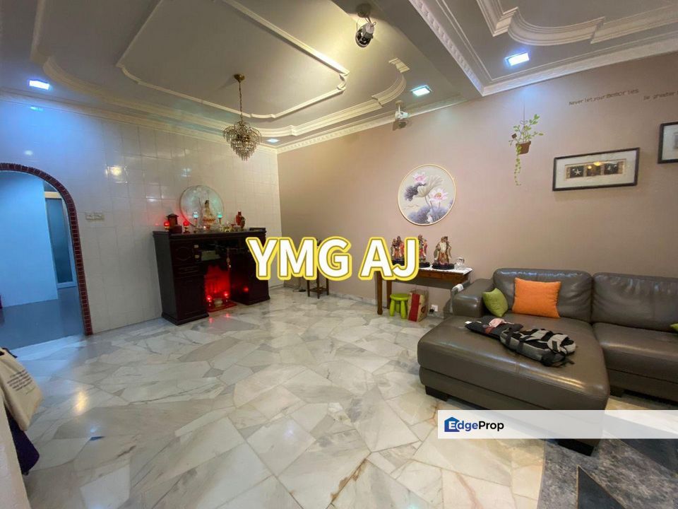 Telok Gadong Taman Gembira 2 Storey 22x80 Renovated Extended Good Condition , Selangor, Klang