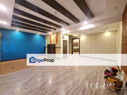 Bukit Tinggi 2 Butterfly Park 2.5-Storey 24x75 Renovated Extended Good Condition , Selangor, Klang