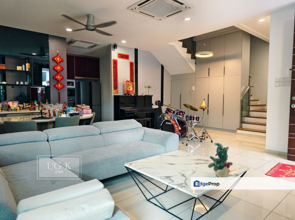 D’Laman Greenville 2-Storey Semi-D Renovated Extended TipTop Condition Ready Move In, Selangor, Klang