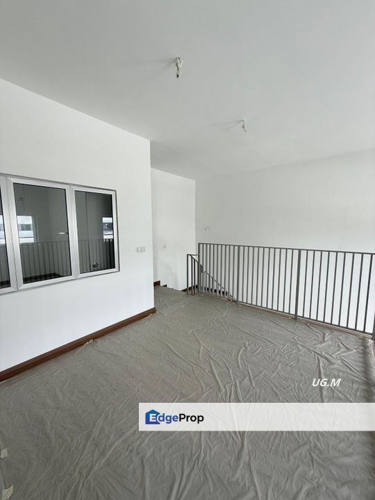 Laelia 2 Kota Bayuemas 2-Storey 20x70 Brand New Basic Unit Super Best Value , Selangor, Klang