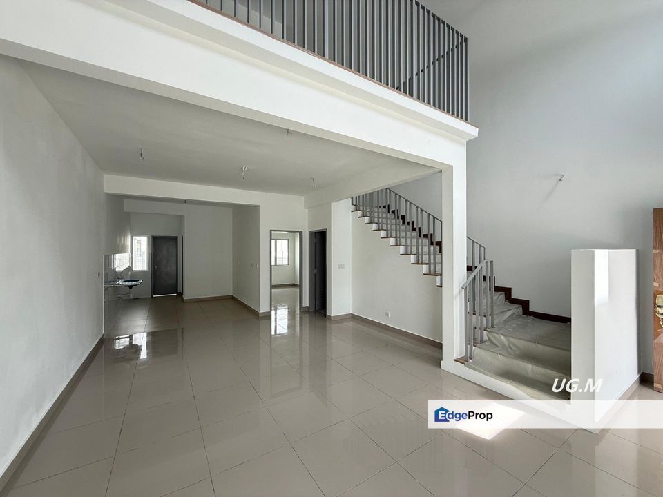 Laelia 2 Kota Bayuemas 2-Storey 20x70 Brand New Basic Unit Super Best Value , Selangor, Klang