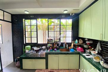 Lucent Residence @ twentyfive.7