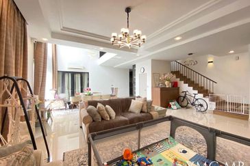 Lucent Residence @ twentyfive.7