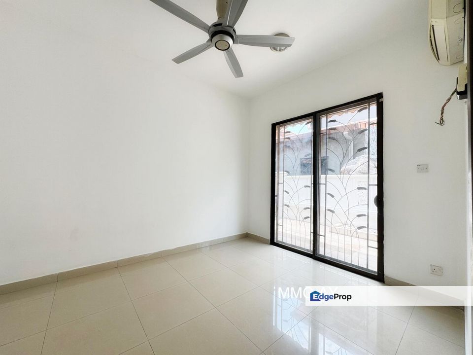 Aman Perdana 2 Storey Bungalow Renovated Good Condition Super Value , Selangor, Klang