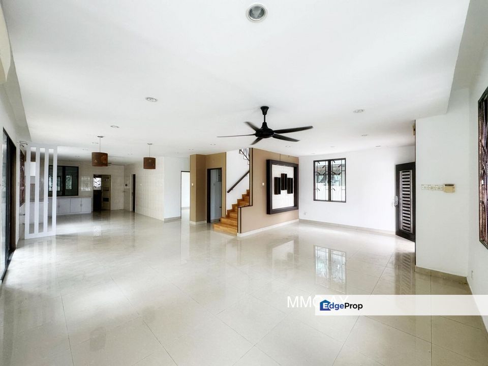 Aman Perdana 2 Storey Bungalow Renovated Good Condition Super Value , Selangor, Klang