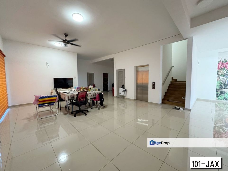 Canary Garden Bandar Bestari 3-Storey Endlot Semi-D Face Open Best Buy, Selangor, Klang