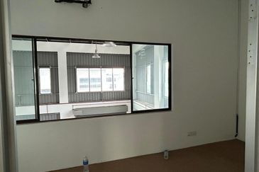 Gateway 16, Bandar Bukit Raja