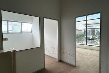 Gateway 16, Bandar Bukit Raja