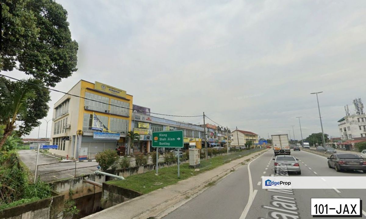 Pekan Meru Klang Nearby SMK Meru 3-Storey Shoplot Face Mainroad Super Value , Selangor, Klang