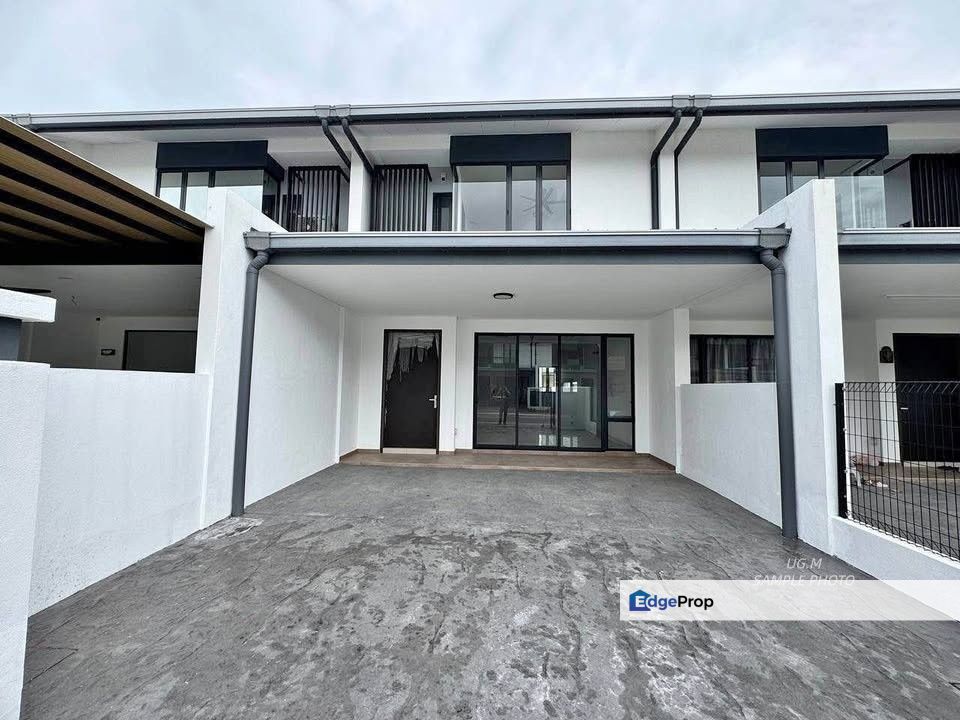 Nadira Bukit Raja Klang 2-Storey 20x75 Brand New Basic Unit Good Condition, Selangor, Klang