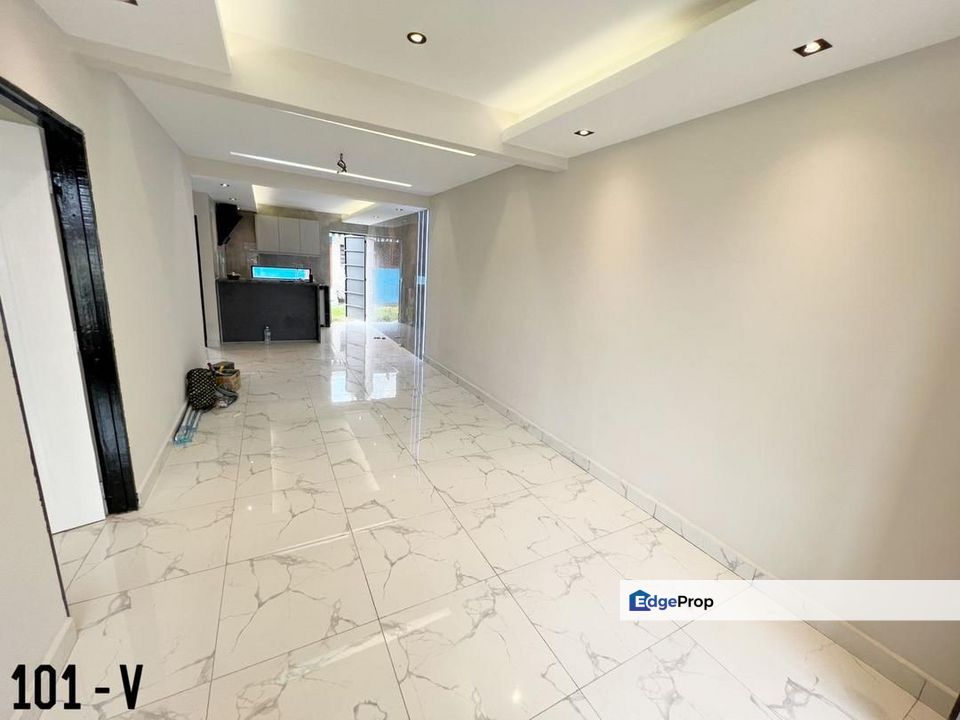 Taman Sentosa 1-Storey 20x60 Renovated Extended Tip Top Condition Ready Move In , Selangor, Klang