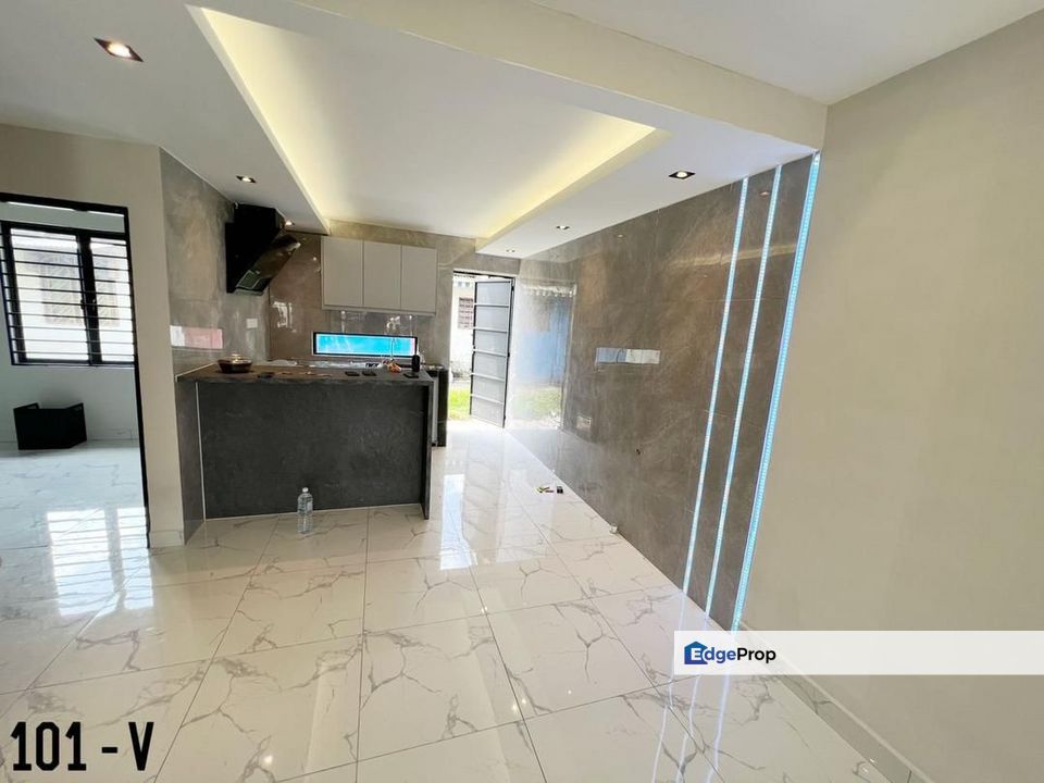 Taman Sentosa 1-Storey 20x60 Renovated Extended Tip Top Condition Ready Move In , Selangor, Klang