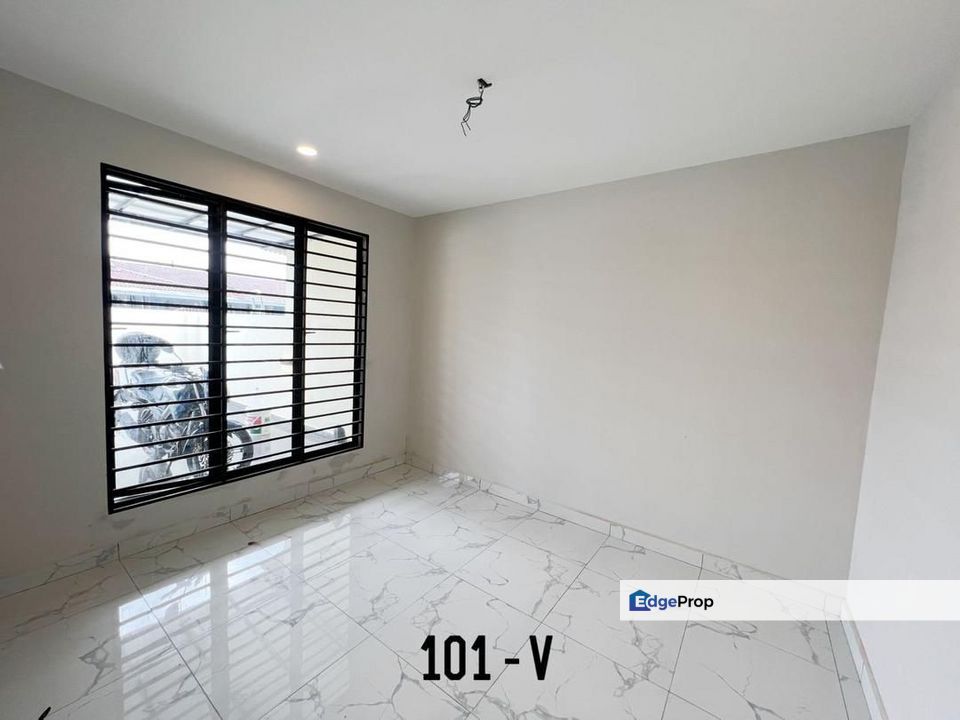 Taman Sentosa 1-Storey 20x60 Renovated Extended Tip Top Condition Ready Move In , Selangor, Klang