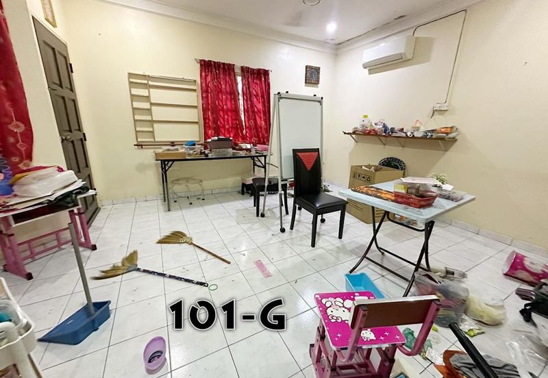 Taman Tepi Sungai ( Taman Teluk Pulai Indah )