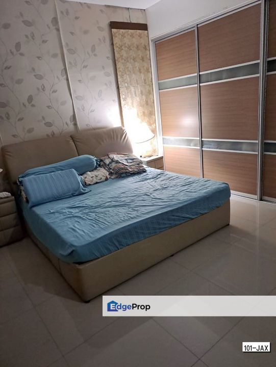 Aman Perdana Klang -Storey Semi-D Corner Renovated Extended Good Condition , Selangor, Klang