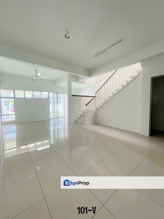 Chimes Bandar Rimbayu 2-Storey 22x75 Basic Unit Good Condition, Selangor, Telok Panglima Garang