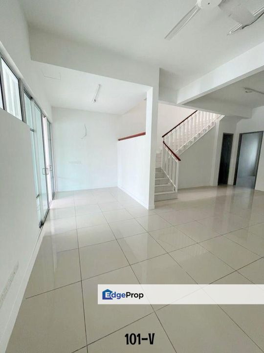 Chimes Bandar Rimbayu 2-Storey 22x75 Basic Unit Good Condition, Selangor, Telok Panglima Garang