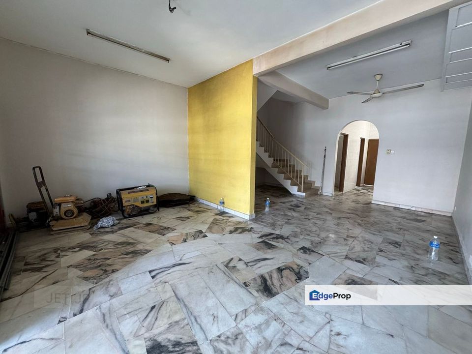 Laksamana Taman Sentosa 2-Storey 18x70 Good Condition Best Value, Selangor, Klang