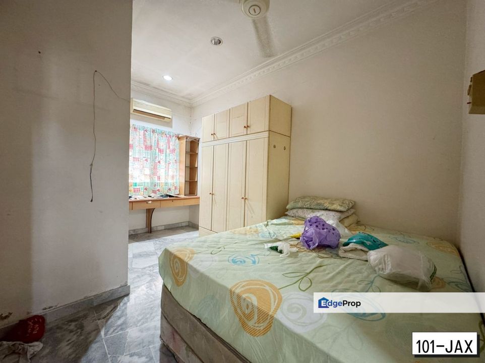 Bandar Baru Klang 2-Storey 20x70 Renovated Extended Good Condition, Selangor, Klang