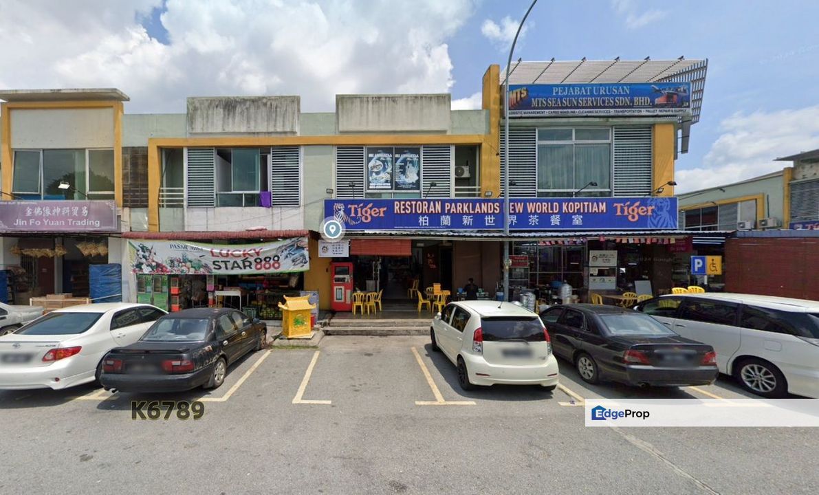 Bandar Parklands Klang Ground Floor Shoplot 22x75 Face Mainroad Good Condition  , Selangor, Klang