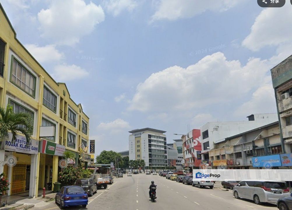 Lebuh Tapah Bandar Klang 3-Storey Shoplot 20x80 Face Mainroad Good Condition , Selangor, Klang