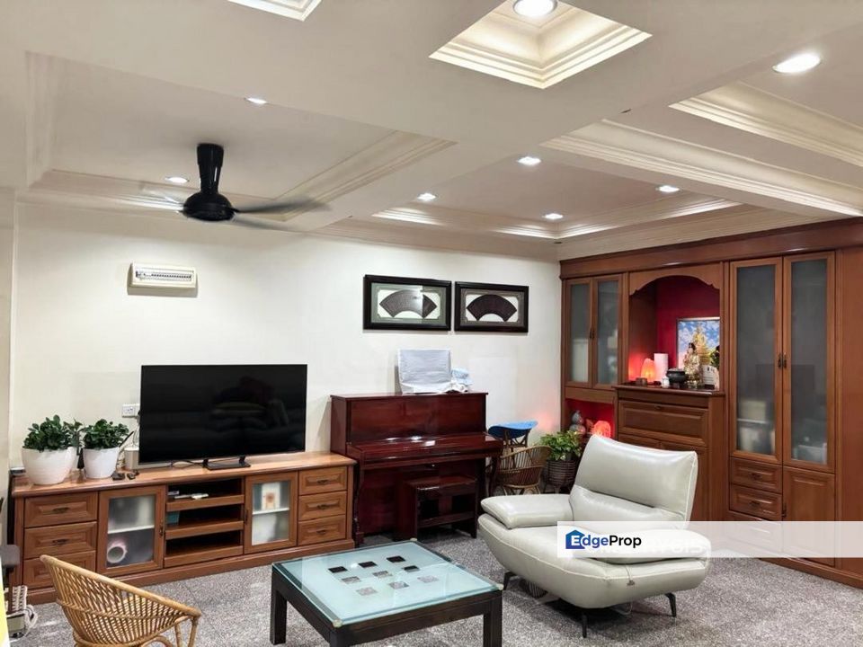 Taman Berkeley Klang 2-Storey Renovated Extended Good Condition , Selangor, Klang