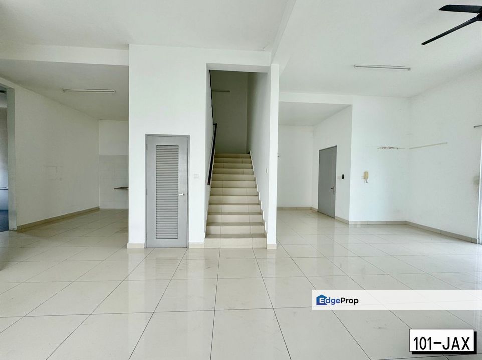 Canary Garden Bandar Bestari 2-Storey Semi-D Basic Unit with Balcony, Selangor, Klang