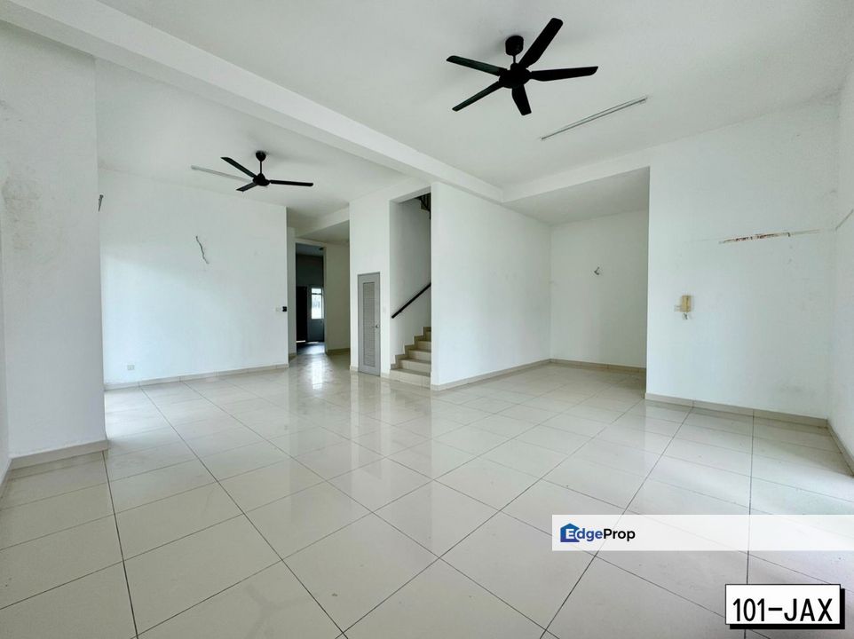 Canary Garden Bandar Bestari 2-Storey Semi-D Basic Unit with Balcony, Selangor, Klang