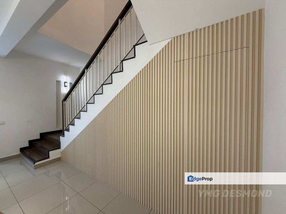 Bandar Bukit Raja Lyra 2-Storey Renovated Tip Top Condition Best Value, Selangor, Klang