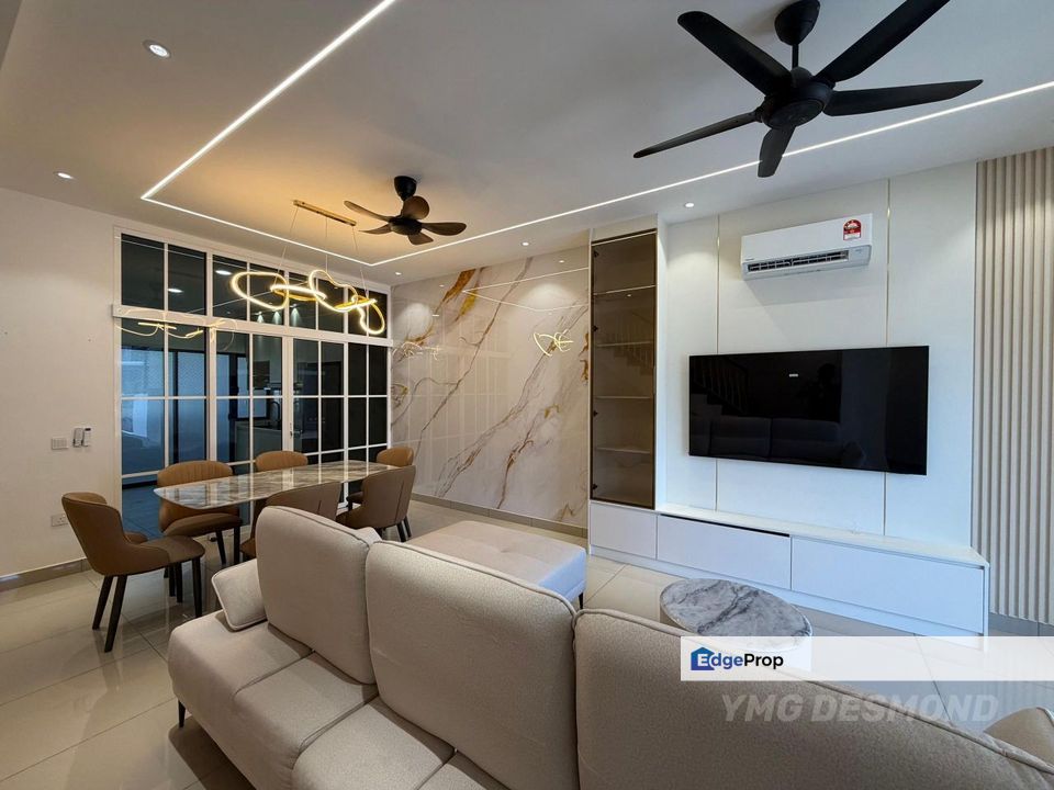 Bandar Bukit Raja Lyra 2-Storey Renovated Tip Top Condition Best Value, Selangor, Klang