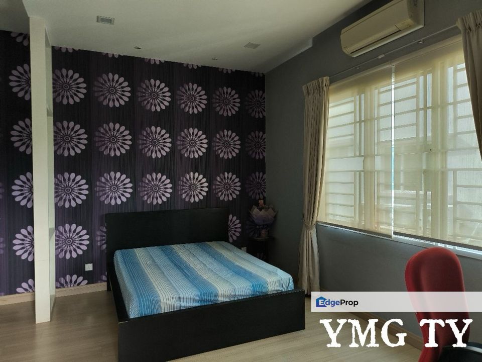 Sky Villas @ Taman Palm Grove Bungalow Ready Move In Good Condition, Selangor, Klang