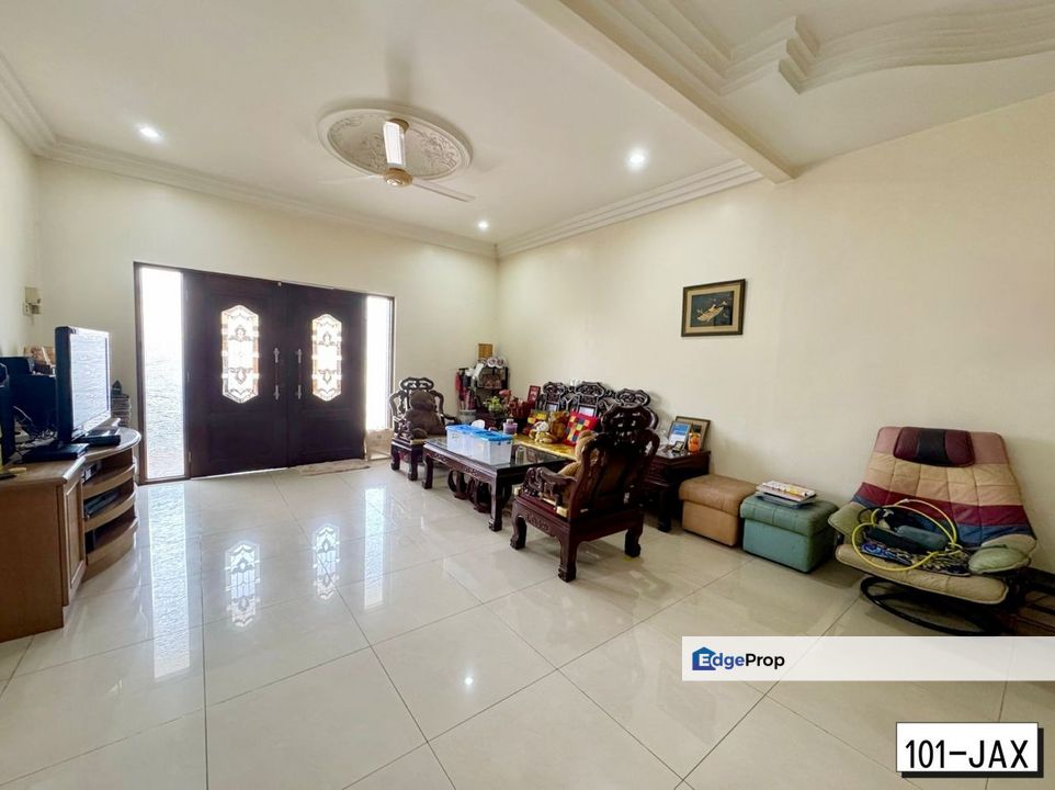 Johan Setia Klang Single Storey Bungalow Renovated Extended Best Buy, Selangor, Klang