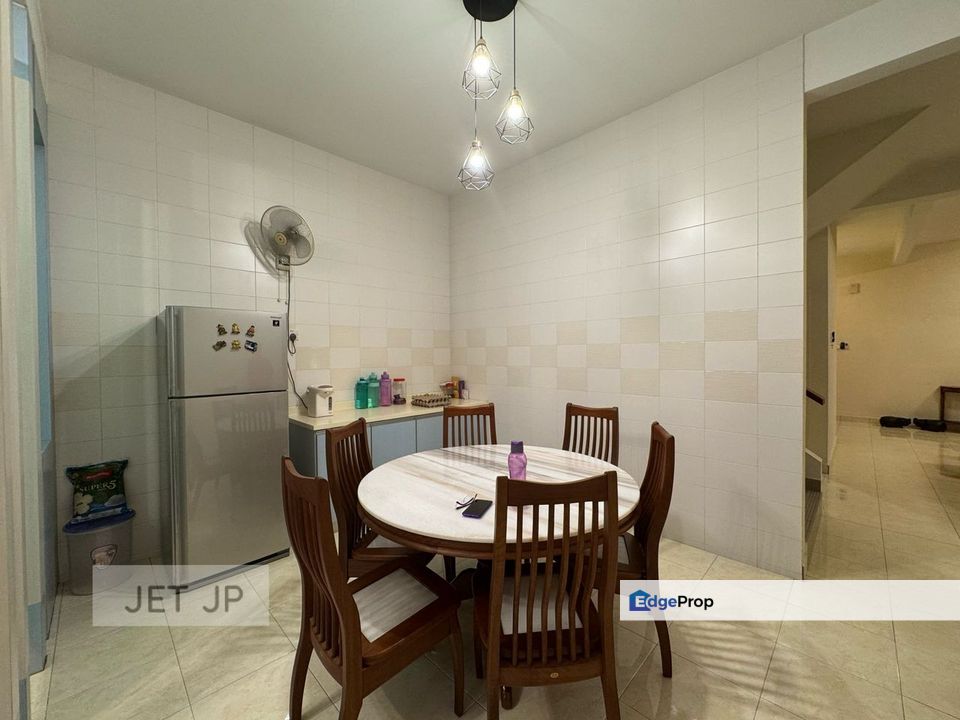 Bandar Parkland 2-Storey Semi-D Renovated Furnished Ready Move In Good Condition, Selangor, Klang