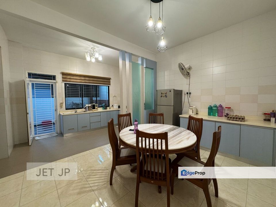 Bandar Parkland 2-Storey Semi-D Renovated Furnished Ready Move In Good Condition, Selangor, Klang