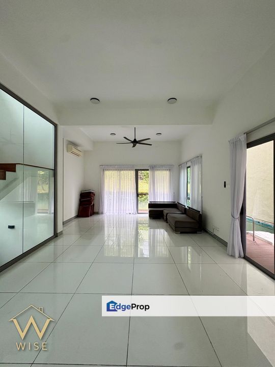 Karisma Hill @ Seri Kembangan 3 Storey Villas with Lift Ready Move In, Selangor, Puchong South