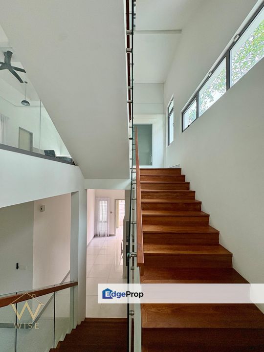 Karisma Hill @ Seri Kembangan 3 Storey Villas with Lift Ready Move In, Selangor, Puchong South