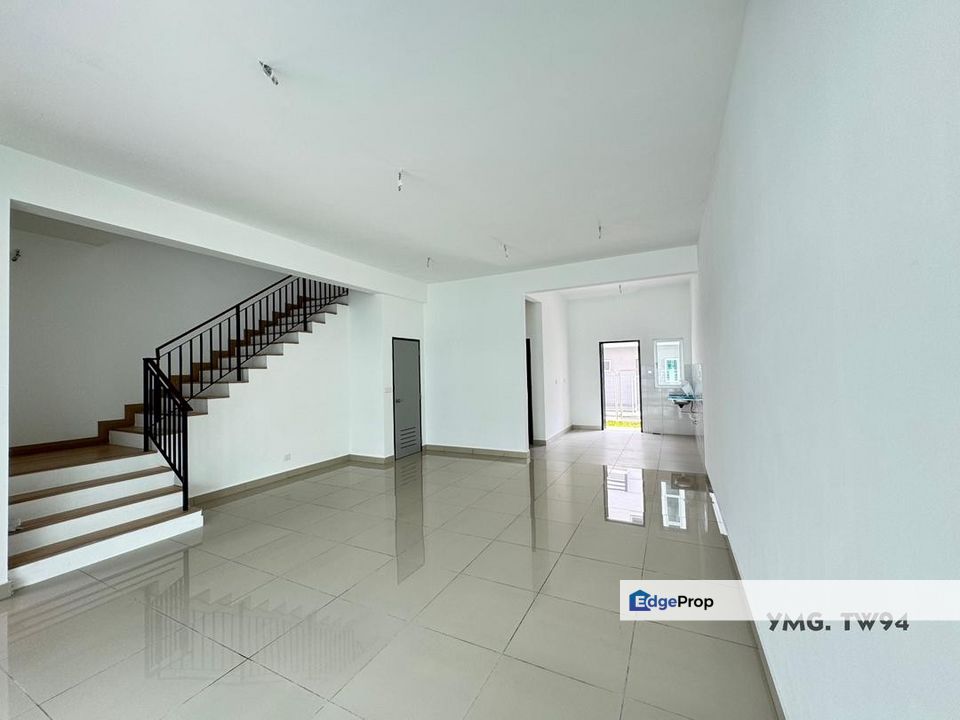 Kota Bayuemas Brand New 22x75 2-Storey Basic Unit Good Condition, Selangor, Klang