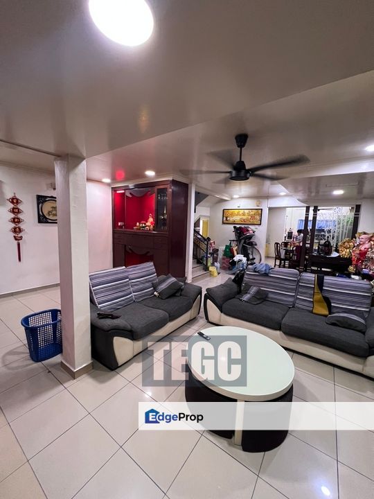 Jalan Raja Nong Sentosa 2-Storey 20x65 Furnished Good Condition , Selangor, Klang