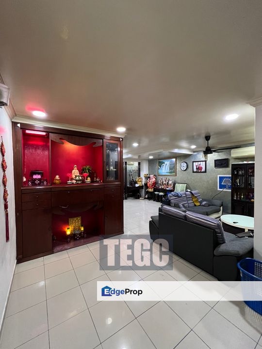 Jalan Raja Nong Sentosa 2-Storey 20x65 Furnished Good Condition , Selangor, Klang