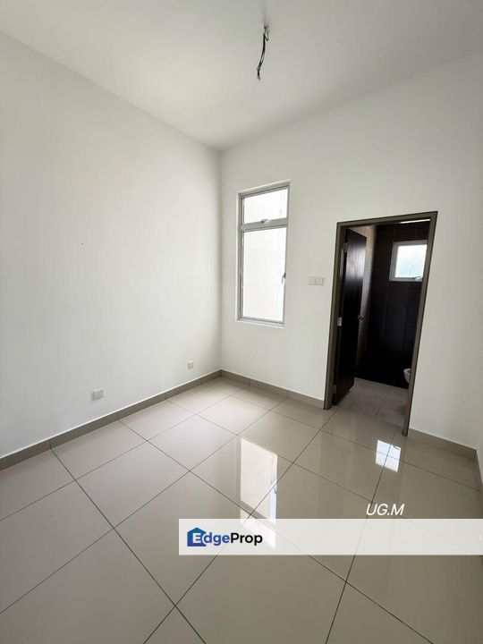 Aralia Kota Bayuemas 2-Storey Endlot Brand New Basic Unit Good Condition, Selangor, Klang
