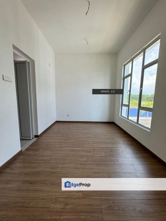 Taman Seri Residensi Sungai Kapar 2-Storey Bungalow Basic Unit Good Condition, Selangor, Kapar 