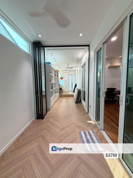 D Laman Geeenville 2-Storey Semi-D Renovated Ready Move In Best Value, Selangor, Klang