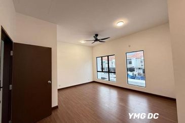 Bywater Homes Type Auritum Setia Utama 3