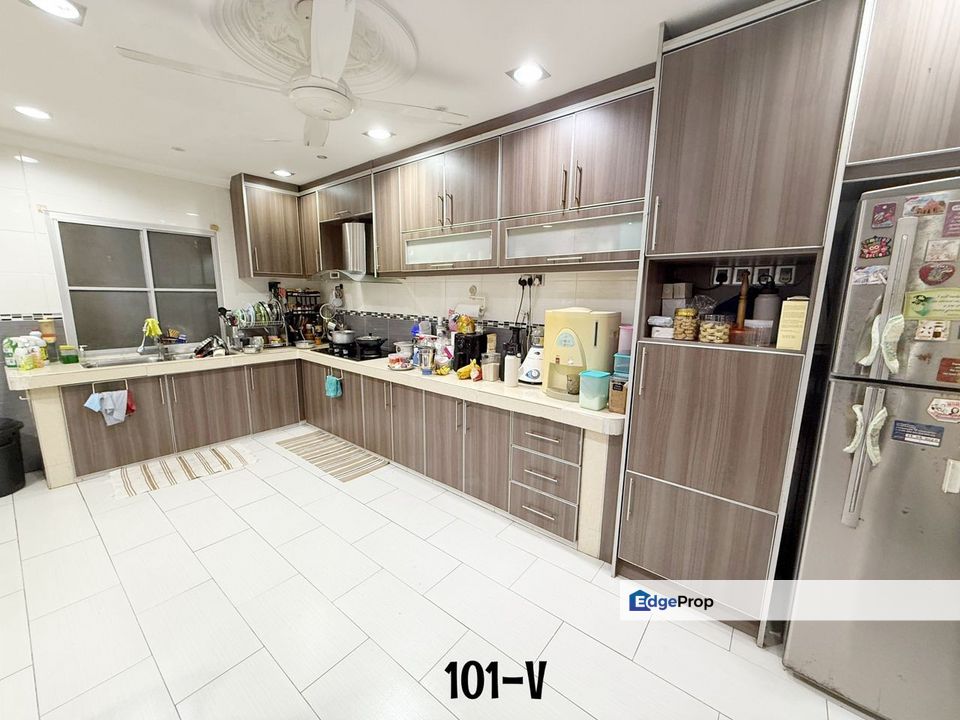 Taman Teluk Gedung Indah 2-Storey 20x60 Renovated Extended Good Condition , Selangor, Port Klang